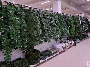 Обзор цен на искусственные ёлки в Якутске