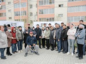 Евгений Григорьев: Благоустройство 75 дворовых территорий в Якутске завершится в сентябре