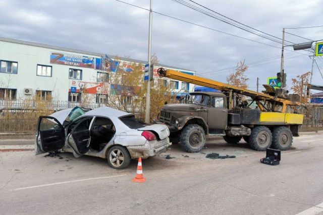 Водитель «Тойоты» был лишен прав: в ГИБДД рассказали подробности ДТП с двумя погибшими в Якутске