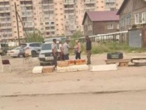 В Якутске полицейские спасли шестилетнюю девочку от нерадивой мамы