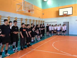 В Якутске прошли первые соревнования среди школьников по сахаваболу на Кубок Гагарина