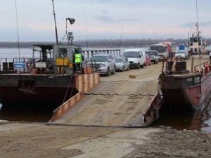 На линии Якутск — Нижний Бестях все перевозчики ввели свои паромы