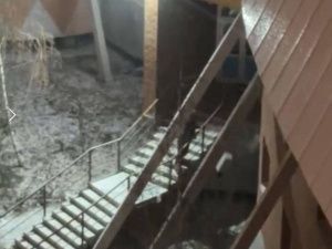 Тяга к искусству: Пьяный житель Якутска ночью бил окна в театре