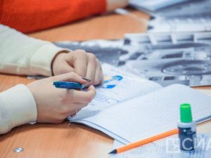 В Рособрнадзоре назвали обязательные предметы на ЕГЭ и ОГЭ в 2025 году