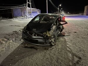 В Мирнинском районе Якутии в результате ДТП в реанимацию попали три человека