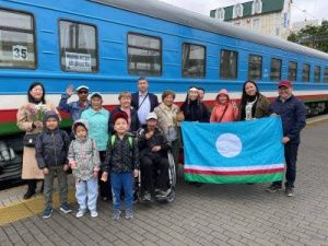 Во Владивостоке встретили первых пассажиров поезда с беспересадочными вагонами из Нижнего Бестяха