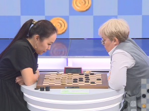 Победительницей суперматча по стоклеточным шашкам стала якутянка Матрена Ноговицына