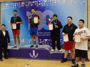 В Якутске провели первый отбор среди мас-рестлеров на игры «Дети Азии»