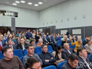 Медицина, образование, экология: Кирилл Бычков рассказал о вопросах жителей Алданского района