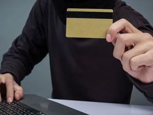 В Якутске двое мужчин стали жертвами мошенников