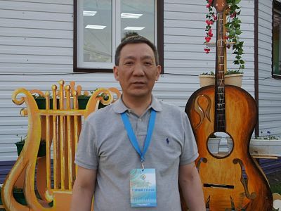 Министр Ноев: беременную — в отставку, осужденного — в директора