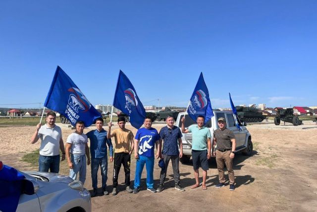 Штаб общественной поддержки Единой России провел автопробег