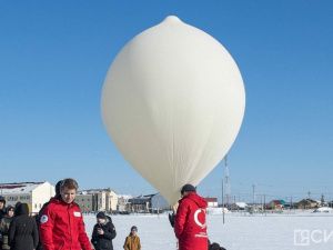 Школьники из Якутии и Гонконга запустили стратосферный спутник в селе Чапаево