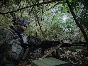 Якутский нож от главы Якутии уберег от осколка 