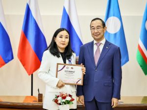 В День учителя Глава Якутии наградил выдающихся педагогов и наставников республики