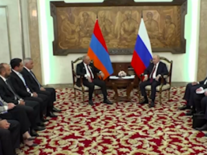 Усидеть на двух стульях не получится: Путин поставил Пашиняна перед жёстким выбором