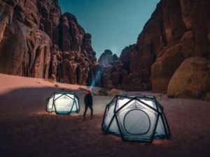 Гороскоп на 16 августа 2023 года: конфликтные ситуации и романтическая встреча