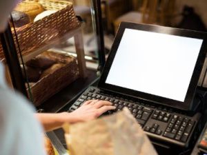 В Чурапчинском улусе продавщица в течение нескольких недель похищала деньги из кассы