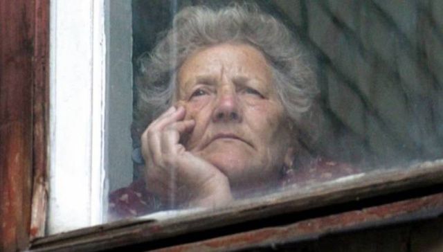 Якутия рассматривает введение домашнего режима для пожилых людей по примеру Москвы