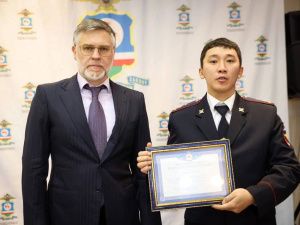 Кирилл Бычков поздравил участковых уполномоченных полиции Якутии