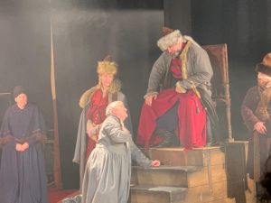 Гастроли Русского театра им. А.С. Пушкина стартовали в Алдане с переполненного зала 