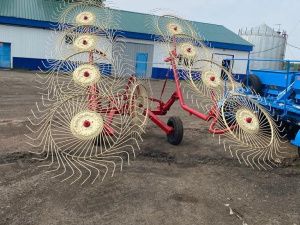 С новым оборудованием заготовка кормов идет по плану