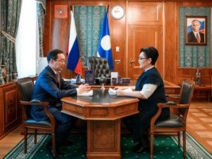 Айсен Николаев провёл рабочую встречу с Уполномоченным по правам человека в Якутии Сарданой Гурьевой