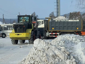 Более 170 тысяч кубометров снега вывезли в Якутске