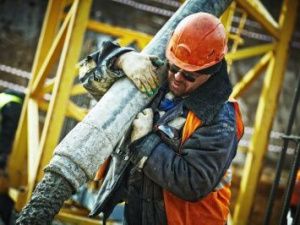 Основной  причиной смены места жительства у 82% прибывших в Якутию зарубежных мигрантов является работа