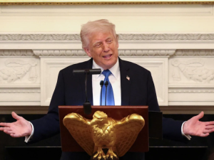 США не предали Украину, а продали за миллиарды долларов: Вот почему разговор Путина и Трампа закончился удачно