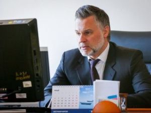 Кирилл Бычков представил коллективу Министерства строительства республики нового руководителя