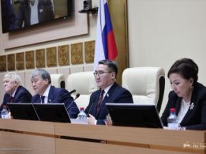 "Мне стыдно за парламент Якутии", - народный депутат Виктор Федоров