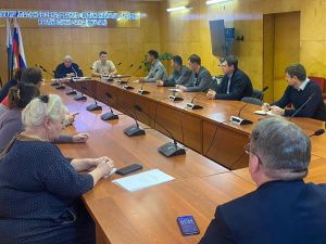 Замораживающие устройства устанавливают на озере Мелкое в Тикси