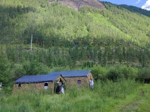 Битва с медведем, роды в чуме и другая цивилизация: история династии оленеводов Погодаевых