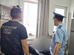 В Якутске двухлетний мальчик выпал с балкона шестого этажа