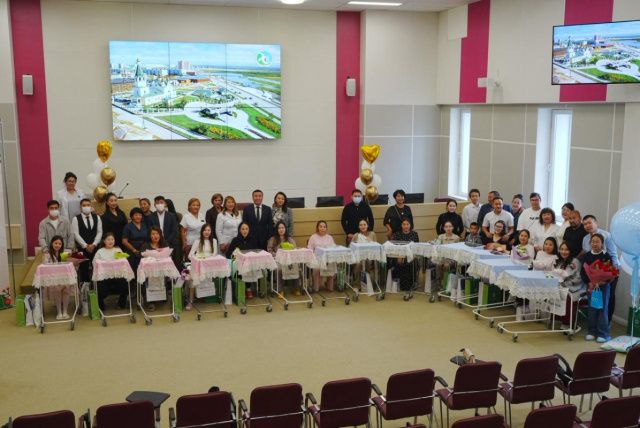 В День города Якутска родилось 14 детей