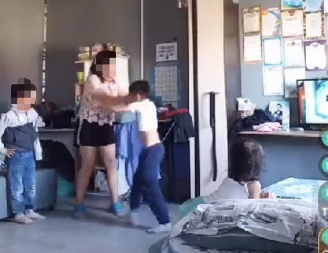 Якутянка жестоко избила ребенка в прямом эфире