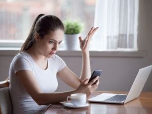 В Якутске руководитель почтового отделения и студентка-магистрант стали жертвами мошенников