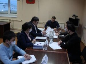 Кирилл Бычков провёл совещание по вопросам социально-экономического развития Среднеколымского улуса