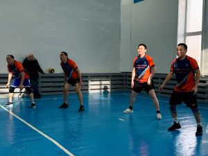 Волейболисты Антикризисного блока «оттеснили» прошлогодних победителей