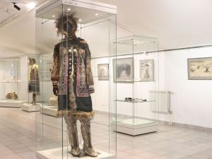 Афанасий Ноев открыл выставку таймырских умельцев «В диалоге времён»