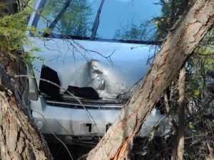 В Якутии 68-летняя пьяная женщина-водитель совершила столкновение с машиной медслужбы