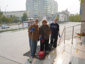 Дом дружбы народов присоединился к общегородскому субботнику