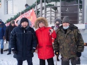 Детям-сиротам и переселенцам из аварийного жилья вручили ключи от новых квартир в Якутске