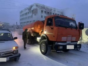 Автотранспорт нарушителей незаконного слива сточных вод подвергается эвакуации на штрафстоянку