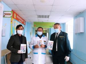 Детской инфекционной клинической больнице подарили 39 планшетов