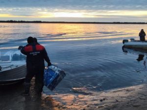 Нефтяные пятна на реке Вилюй в Якутии ликвидированы