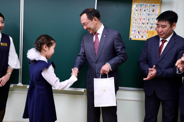 Айсену Николаеву исполнилось 54 года