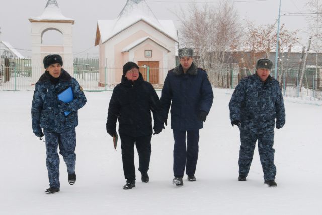 Глава Хангаласского района Республики Саха (Якутия) Сергей Гребнев посетил производство в исправительной колонии № 6 