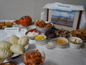 Прошел I Межнациональный форум женщин «Сохранение и возрождение народных традиций в руках матерей»